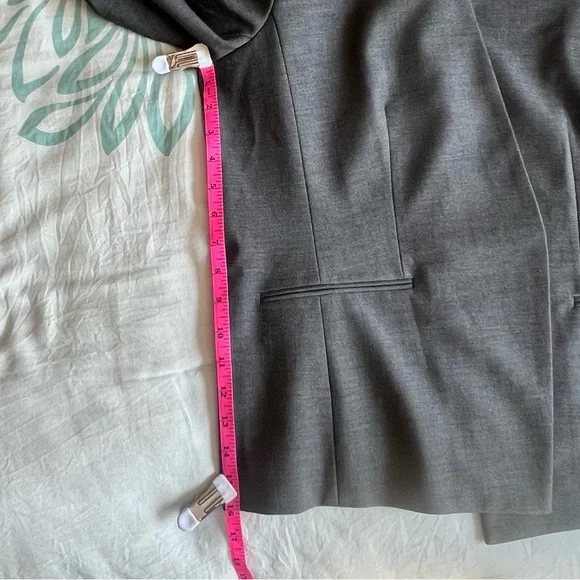 Women's Gray Blazer, Size 12 - Picture 8 of 15